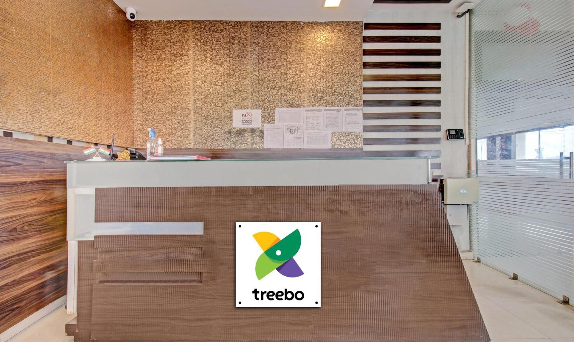 Treebo Silver Grand New Agreement Lakhnaú Exteriér fotografie
